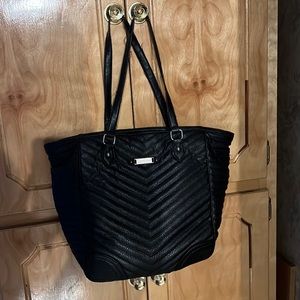 Jessica Simpson purse